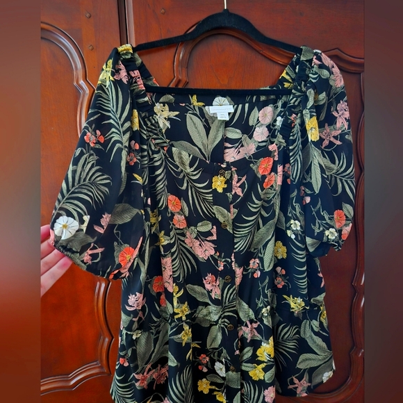 Liz Claiborne Tops - Liz Claiborne floral top blouse XXL
